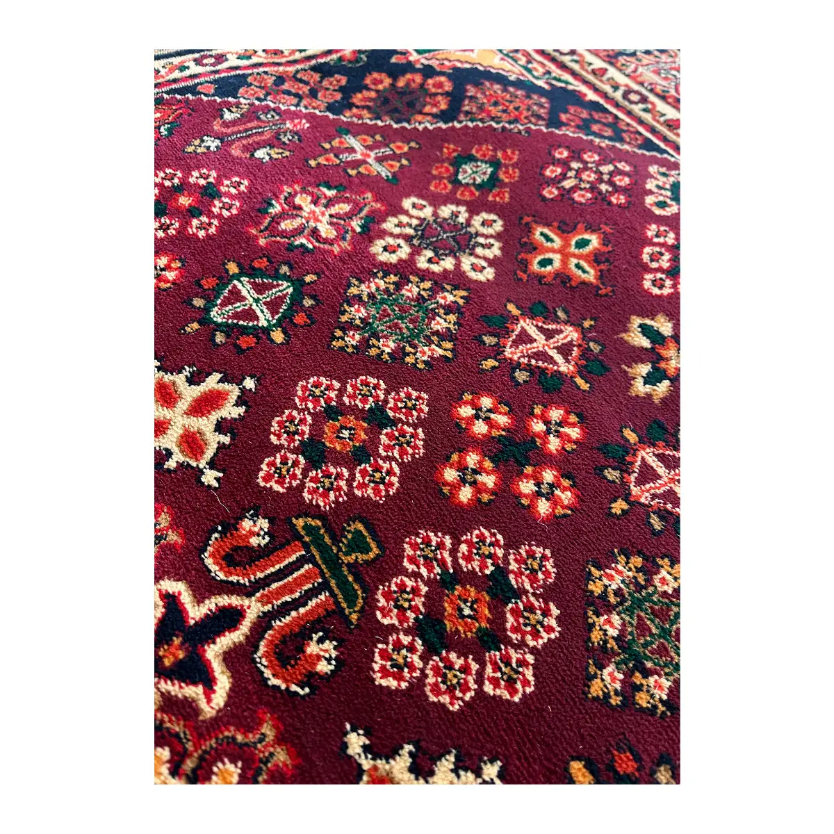 فرش بزرگمهر آریا بلوچی کد 78141، 700 شانه، رنگ شرابی – تصویر 3